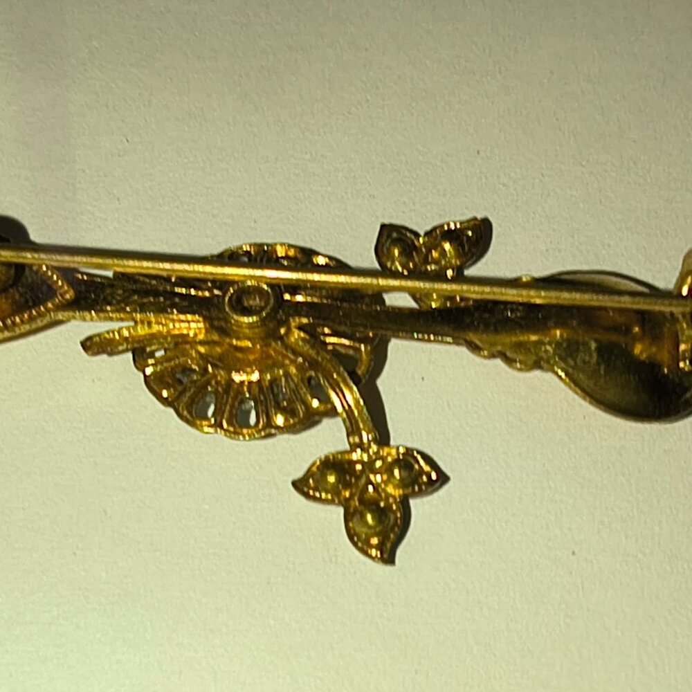 Vintage 1950's CORO Guilloche Rose Enamel  Pin & Screw Back Earrings          13 - Picture 3 of 8